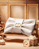 批發價-✨ Dior 2026聖誕限定仙氣滿滿閃亮金銀蝴蝶結隨行化妝包✨連原包裝 (28/10截 預計11月下旬)