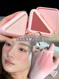 PRADA 🎀 最新粉色三角輕霧多用胭脂霜-P72 Dahlia (26/8截 10月下旬)