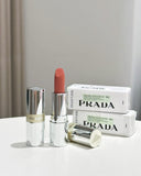【Prada #B02 柔粉棕唇膏｜1.3g小樣｜溫柔系「偽素顏」王者】 (23/4截 預計5月下旬)