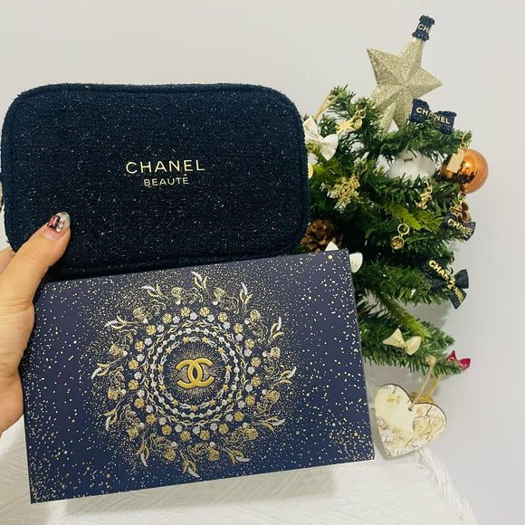 Chanel Beauty💙2025 聖誕限量Tweed深藍化妝袋(附藍色原裝盒）可配DIY肩帶 (23/11截 預計12月中旬)